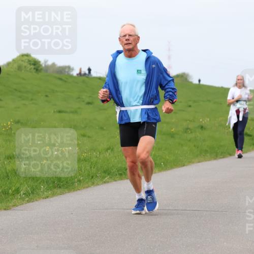 04.05.2025 - 8. Wedeler Halbmarathon Lena Gebhardt http://msf.ph/oto/7838795 04.05.2025 11:38:37 Laufen 18, 360, 710 meine-sportfotos.de