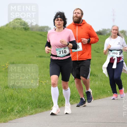 04.05.2025 - 8. Wedeler Halbmarathon Lena Gebhardt http://msf.ph/oto/7838810 04.05.2025 11:38:42 Laufen 710, 3, 360 meine-sportfotos.de