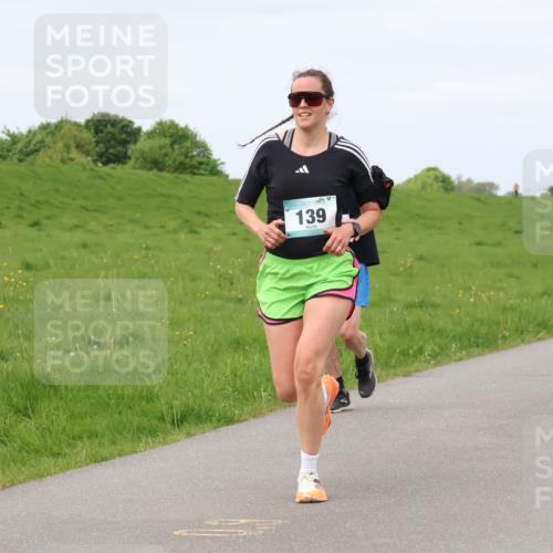 04.05.2025 - 8. Wedeler Halbmarathon Lena Gebhardt http://msf.ph/oto/7838885 04.05.2025 11:39:04 Laufen 139 meine-sportfotos.de