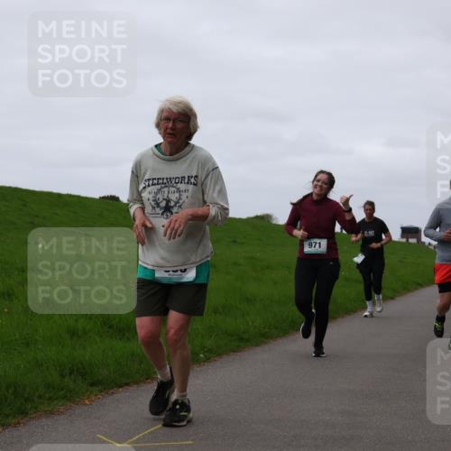 04.05.2025 - 8. Wedeler Halbmarathon Yannick Fuchs http://msf.ph/oto/7838911 04.05.2025 11:25:29 Laufen 32, 31, 971 meine-sportfotos.de