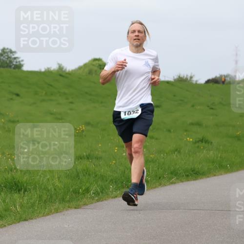 04.05.2025 - 8. Wedeler Halbmarathon Lena Gebhardt http://msf.ph/oto/7838932 04.05.2025 11:39:28 Laufen 1032, 561 meine-sportfotos.de