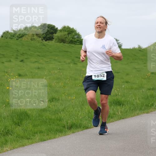 04.05.2025 - 8. Wedeler Halbmarathon Lena Gebhardt http://msf.ph/oto/7838938 04.05.2025 11:39:30 Laufen 1032 meine-sportfotos.de