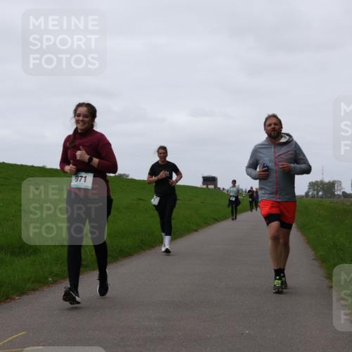 04.05.2025 - 8. Wedeler Halbmarathon Yannick Fuchs http://msf.ph/oto/7838950 04.05.2025 11:25:30 Laufen 971 meine-sportfotos.de