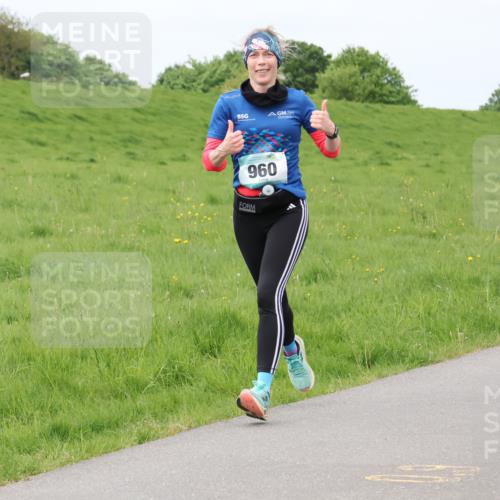 04.05.2025 - 8. Wedeler Halbmarathon Lena Gebhardt http://msf.ph/oto/7838971 04.05.2025 11:39:44 Laufen 960 meine-sportfotos.de