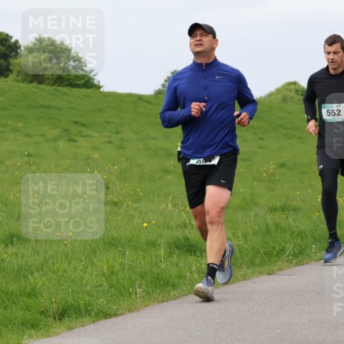 04.05.2025 - 8. Wedeler Halbmarathon Lena Gebhardt http://msf.ph/oto/7838990 04.05.2025 11:39:48 Laufen 552 meine-sportfotos.de