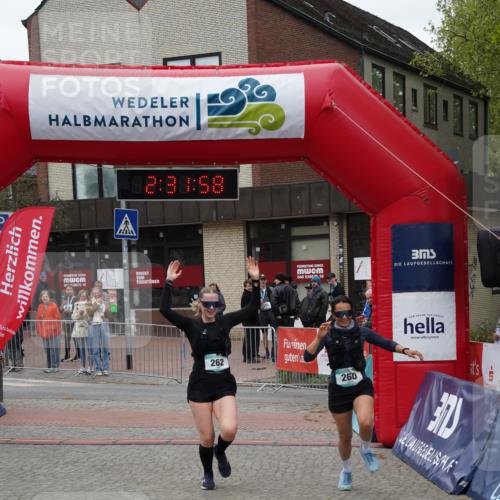 04.05.2025 - 8. Wedeler Halbmarathon Felixshl http://msf.ph/oto/7838991 04.05.2025 12:31:56 Ziel 260, 262 meine-sportfotos.de