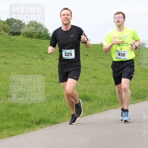 04.05.2025 - 8. Wedeler Halbmarathon Lena Gebhardt http://msf.ph/oto/7839022 04.05.2025 11:39:52 Laufen 2, 325, 935 meine-sportfotos.de