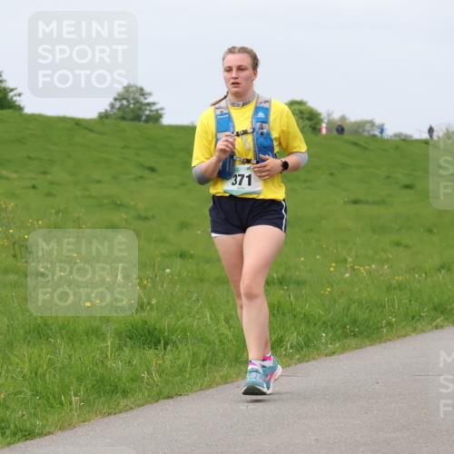 04.05.2025 - 8. Wedeler Halbmarathon Lena Gebhardt http://msf.ph/oto/7839045 04.05.2025 11:40:14 Laufen 371 meine-sportfotos.de