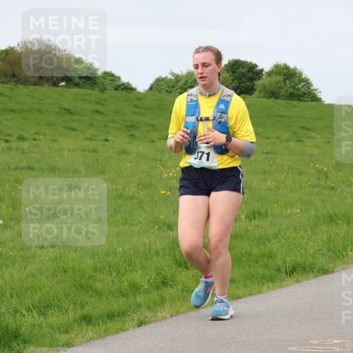 04.05.2025 - 8. Wedeler Halbmarathon Lena Gebhardt http://msf.ph/oto/7839059 04.05.2025 11:40:17 Laufen 371 meine-sportfotos.de