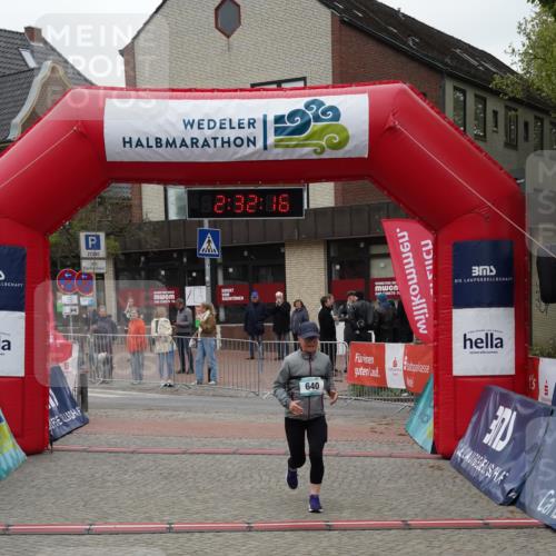 04.05.2025 - 8. Wedeler Halbmarathon Felixshl http://msf.ph/oto/7839068 04.05.2025 12:32:14 Ziel 640 meine-sportfotos.de