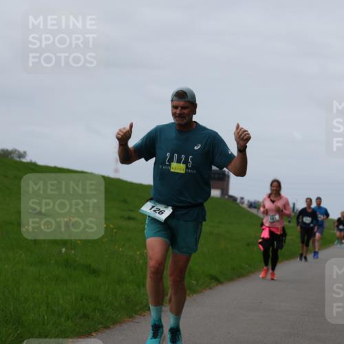 04.05.2025 - 8. Wedeler Halbmarathon Yannick Fuchs http://msf.ph/oto/7839075 04.05.2025 11:47:05 Laufen 2025, 126 meine-sportfotos.de