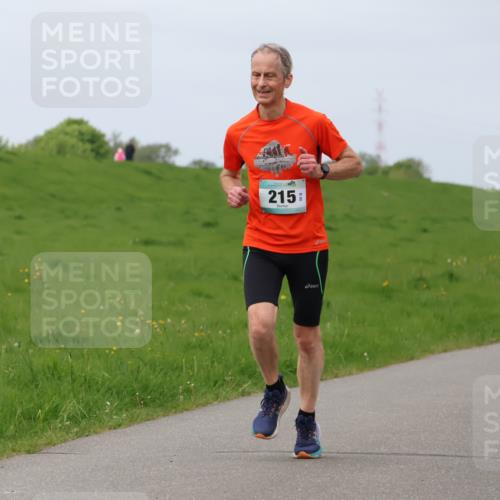 04.05.2025 - 8. Wedeler Halbmarathon Lena Gebhardt http://msf.ph/oto/7839090 04.05.2025 11:40:46 Laufen 215, 731 meine-sportfotos.de