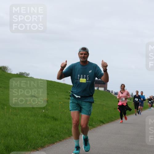 04.05.2025 - 8. Wedeler Halbmarathon Yannick Fuchs http://msf.ph/oto/7839091 04.05.2025 11:47:05 Laufen 2025, 141 meine-sportfotos.de