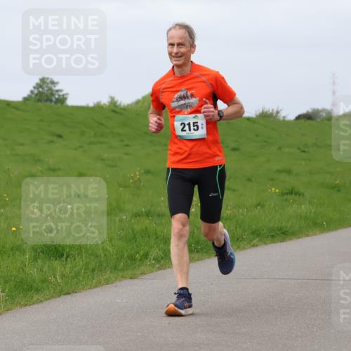 04.05.2025 - 8. Wedeler Halbmarathon Lena Gebhardt http://msf.ph/oto/7839094 04.05.2025 11:40:46 Laufen 215, 731 meine-sportfotos.de