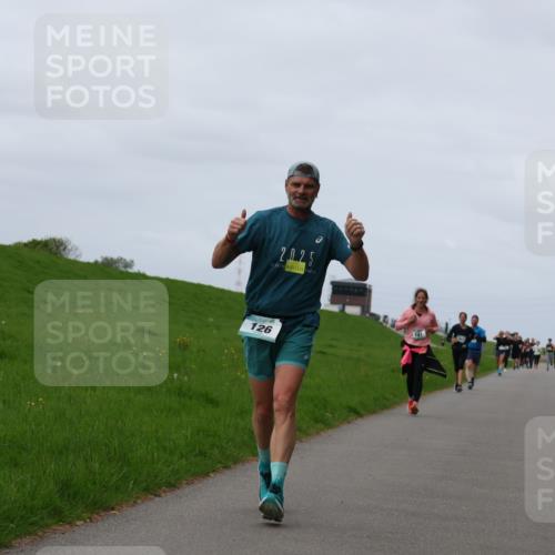 04.05.2025 - 8. Wedeler Halbmarathon Yannick Fuchs http://msf.ph/oto/7839106 04.05.2025 11:47:05 Laufen 2025, 126, 141 meine-sportfotos.de