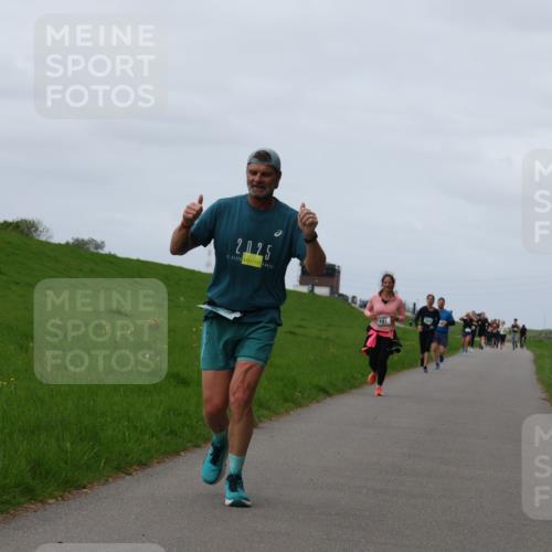 04.05.2025 - 8. Wedeler Halbmarathon Yannick Fuchs http://msf.ph/oto/7839115 04.05.2025 11:47:05 Laufen 2025, 141 meine-sportfotos.de