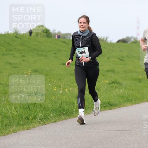 04.05.2025 - 8. Wedeler Halbmarathon Lena Gebhardt http://msf.ph/oto/7839126 04.05.2025 11:41:06 Laufen 504, 65 meine-sportfotos.de