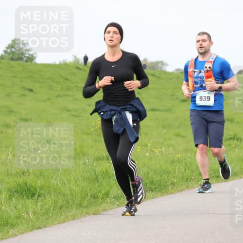 04.05.2025 - 8. Wedeler Halbmarathon Lena Gebhardt http://msf.ph/oto/7839165 04.05.2025 11:41:11 Laufen 939 meine-sportfotos.de