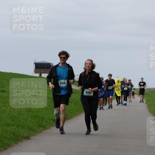 04.05.2025 - 8. Wedeler Halbmarathon Yannick Fuchs http://msf.ph/oto/7839166 04.05.2025 12:04:19 Laufen 608, 609 meine-sportfotos.de