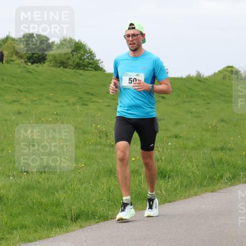 04.05.2025 - 8. Wedeler Halbmarathon Lena Gebhardt http://msf.ph/oto/7839243 04.05.2025 11:42:14 Laufen 50, 3 meine-sportfotos.de