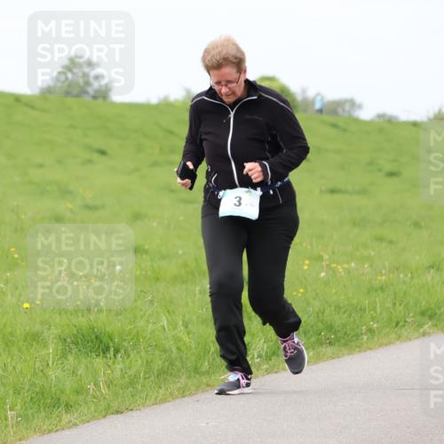 04.05.2025 - 8. Wedeler Halbmarathon Lena Gebhardt http://msf.ph/oto/7839244 04.05.2025 11:42:16 Laufen 3, 115 meine-sportfotos.de