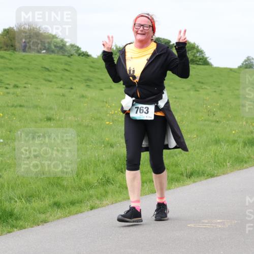 04.05.2025 - 8. Wedeler Halbmarathon Lena Gebhardt http://msf.ph/oto/7839282 04.05.2025 11:42:38 Laufen 763 meine-sportfotos.de