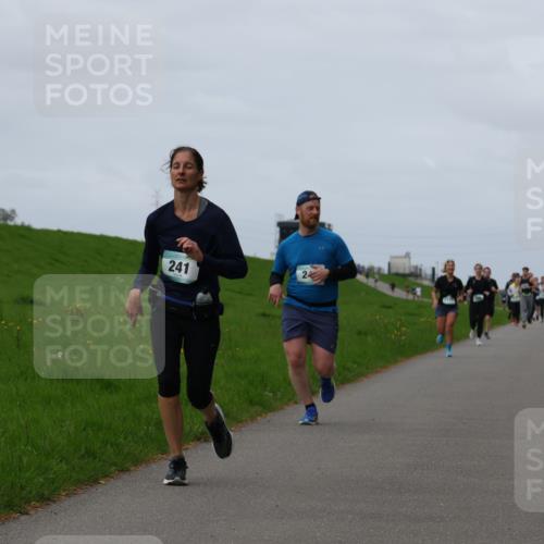 04.05.2025 - 8. Wedeler Halbmarathon Yannick Fuchs http://msf.ph/oto/7839288 04.05.2025 11:47:16 Laufen 241, 24 meine-sportfotos.de