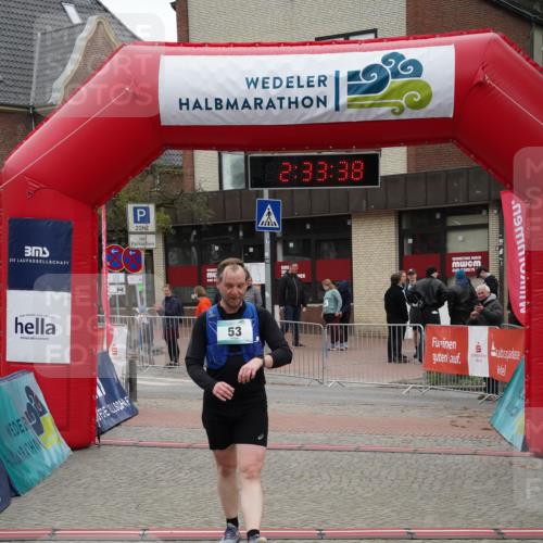 04.05.2025 - 8. Wedeler Halbmarathon Felixshl http://msf.ph/oto/7839318 04.05.2025 12:33:35 Ziel 53, 516, 531 meine-sportfotos.de