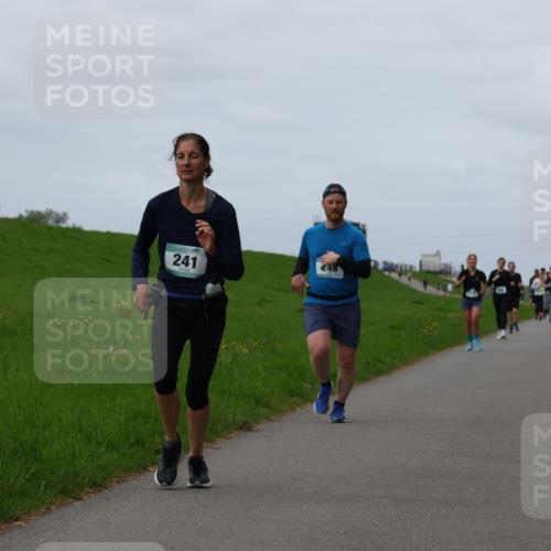 04.05.2025 - 8. Wedeler Halbmarathon Yannick Fuchs http://msf.ph/oto/7839321 04.05.2025 11:47:16 Laufen 241 meine-sportfotos.de