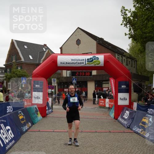04.05.2025 - 8. Wedeler Halbmarathon Felixshl http://msf.ph/oto/7839331 04.05.2025 12:33:36 Ziel 53, 516, 531 meine-sportfotos.de