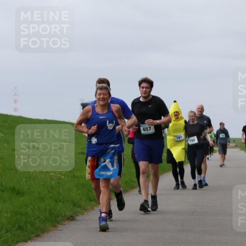 04.05.2025 - 8. Wedeler Halbmarathon Yannick Fuchs http://msf.ph/oto/7839335 04.05.2025 12:04:33 Laufen 657, 781, 780 meine-sportfotos.de