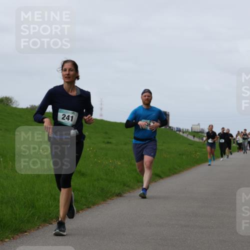 04.05.2025 - 8. Wedeler Halbmarathon Yannick Fuchs http://msf.ph/oto/7839342 04.05.2025 11:47:17 Laufen 241 meine-sportfotos.de
