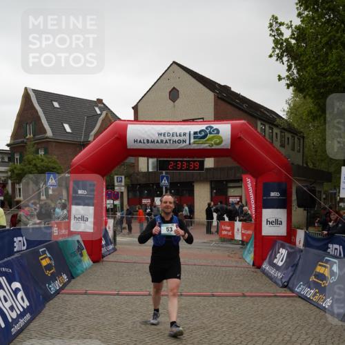 04.05.2025 - 8. Wedeler Halbmarathon Felixshl http://msf.ph/oto/7839343 04.05.2025 12:33:36 Ziel 53, 516, 531 meine-sportfotos.de