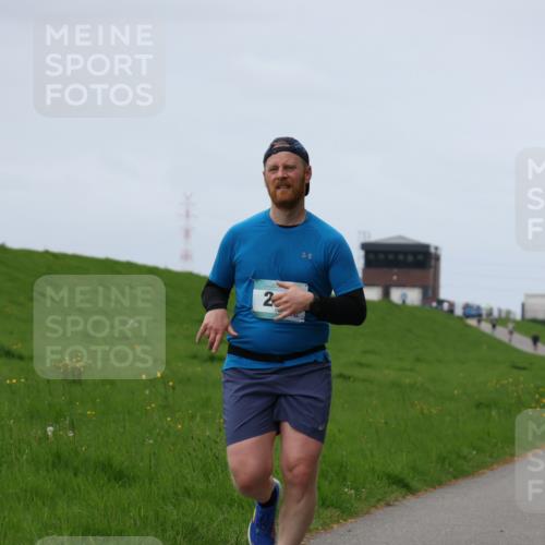 04.05.2025 - 8. Wedeler Halbmarathon Yannick Fuchs http://msf.ph/oto/7839352 04.05.2025 11:47:18 Laufen 2, 1177 meine-sportfotos.de