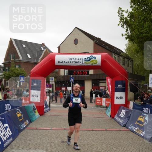 04.05.2025 - 8. Wedeler Halbmarathon Felixshl http://msf.ph/oto/7839357 04.05.2025 12:33:37 Ziel 53, 516, 531 meine-sportfotos.de