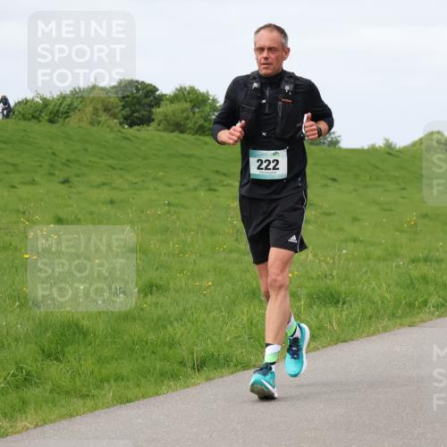 04.05.2025 - 8. Wedeler Halbmarathon Lena Gebhardt http://msf.ph/oto/7839360 04.05.2025 11:43:05 Laufen 222 meine-sportfotos.de