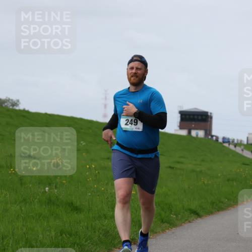 04.05.2025 - 8. Wedeler Halbmarathon Yannick Fuchs http://msf.ph/oto/7839366 04.05.2025 11:47:18 Laufen 249, 45 meine-sportfotos.de