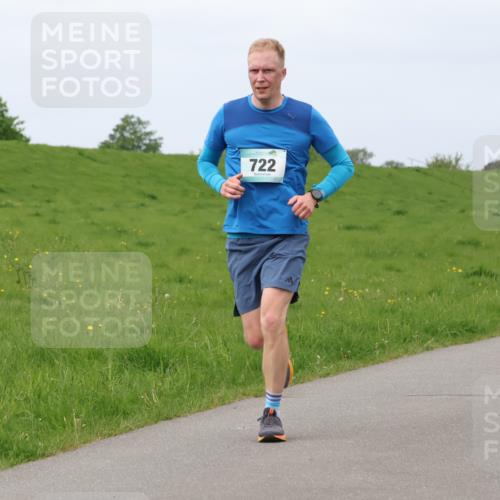 04.05.2025 - 8. Wedeler Halbmarathon Lena Gebhardt http://msf.ph/oto/7839406 04.05.2025 11:43:32 Laufen 722 meine-sportfotos.de