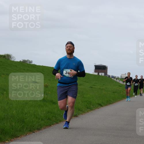 04.05.2025 - 8. Wedeler Halbmarathon Yannick Fuchs http://msf.ph/oto/7839409 04.05.2025 11:47:18 Laufen 24, 1177 meine-sportfotos.de