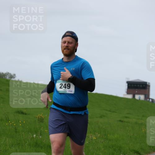 04.05.2025 - 8. Wedeler Halbmarathon Yannick Fuchs http://msf.ph/oto/7839422 04.05.2025 11:47:19 Laufen 249, 45, 1171 meine-sportfotos.de