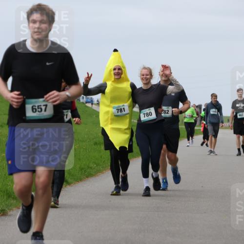 04.05.2025 - 8. Wedeler Halbmarathon Yannick Fuchs http://msf.ph/oto/7839423 04.05.2025 12:04:36 Laufen 657, 781, 780, 282, 1005, 683 meine-sportfotos.de