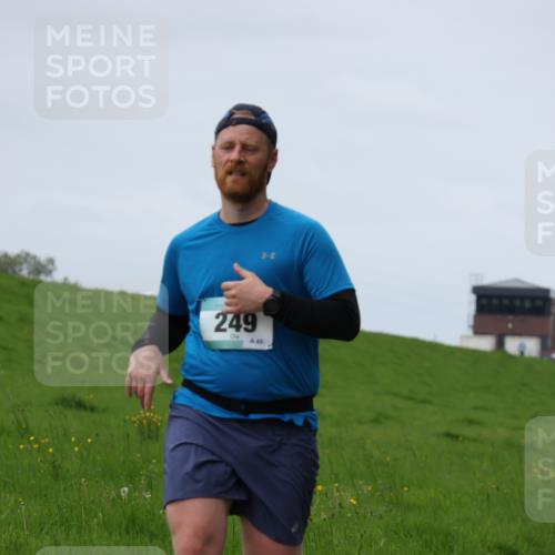 04.05.2025 - 8. Wedeler Halbmarathon Yannick Fuchs http://msf.ph/oto/7839426 04.05.2025 11:47:19 Laufen 249, 45 meine-sportfotos.de