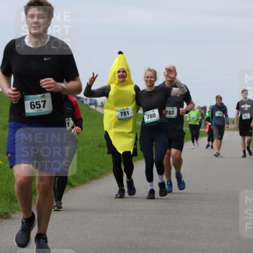 04.05.2025 - 8. Wedeler Halbmarathon Yannick Fuchs http://msf.ph/oto/7839428 04.05.2025 12:04:36 Laufen 657, 781, 780, 282 meine-sportfotos.de