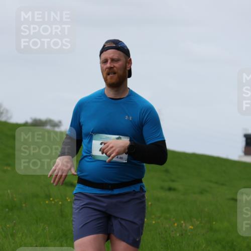 04.05.2025 - 8. Wedeler Halbmarathon Yannick Fuchs http://msf.ph/oto/7839439 04.05.2025 11:47:19 Laufen 45 meine-sportfotos.de
