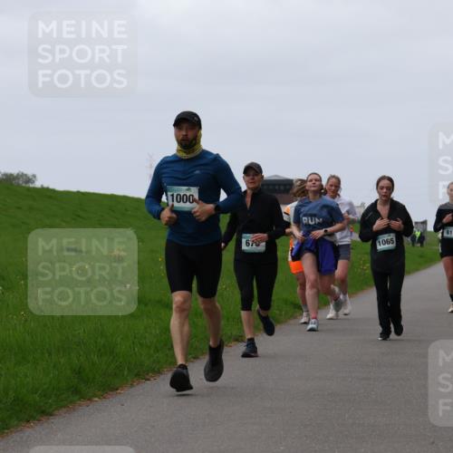 04.05.2025 - 8. Wedeler Halbmarathon Yannick Fuchs http://msf.ph/oto/7839517 04.05.2025 11:25:53 Laufen 1000, 678, 1065, 817 meine-sportfotos.de