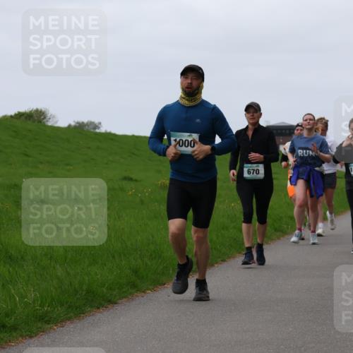 04.05.2025 - 8. Wedeler Halbmarathon Yannick Fuchs http://msf.ph/oto/7839534 04.05.2025 11:25:54 Laufen 000, 670, 1065, 817 meine-sportfotos.de
