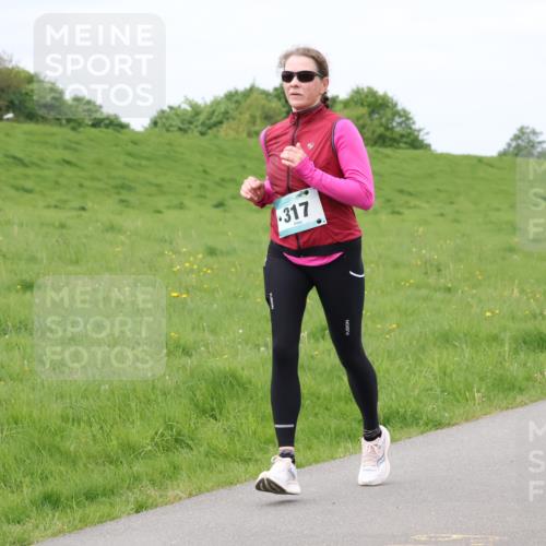 04.05.2025 - 8. Wedeler Halbmarathon Lena Gebhardt http://msf.ph/oto/7839536 04.05.2025 11:44:02 Laufen 317 meine-sportfotos.de