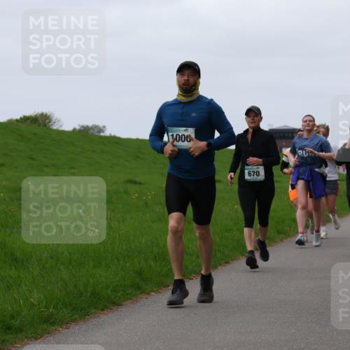 04.05.2025 - 8. Wedeler Halbmarathon Yannick Fuchs http://msf.ph/oto/7839537 04.05.2025 11:25:54 Laufen 1000, 670, 1065, 817 meine-sportfotos.de