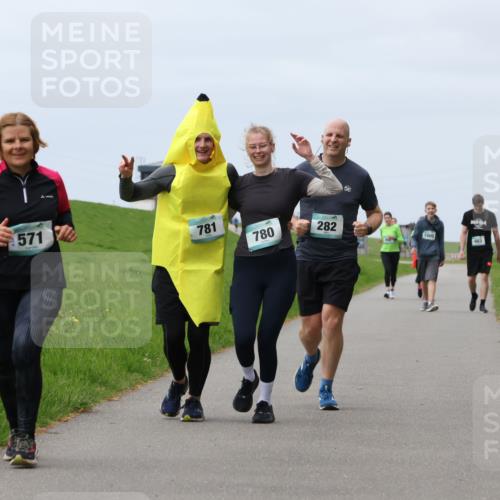 04.05.2025 - 8. Wedeler Halbmarathon Yannick Fuchs http://msf.ph/oto/7839563 04.05.2025 12:04:38 Laufen 571, 781, 780, 282, 1005, 683 meine-sportfotos.de