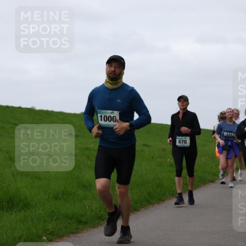 04.05.2025 - 8. Wedeler Halbmarathon Yannick Fuchs http://msf.ph/oto/7839583 04.05.2025 11:25:55 Laufen 1000, 670, 1065 meine-sportfotos.de